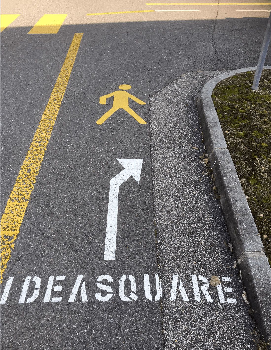 IDEA_SQUARE_STREET